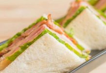 Cách làm bánh mì Sandwich đơn giản ngay tại nhà Cách làm bánh mì Sandwich đơn giản ngay tại nhà
