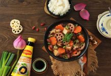 Cách nấu món canh củ sen với sườn non ngon tại nhà Cách nấu món canh củ sen với sườn non nóng hổi, thơm ngon ngay tại nhà